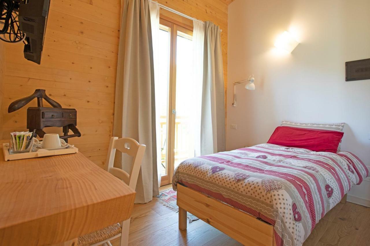 Agriturismo La Soglia Del Parco Ranica Kültér fotó